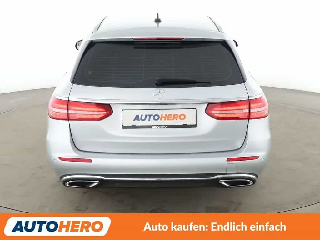 Mercedes-Benz E 220 E-Klasse E 220 d Avantgarde Aut.*NAVI*TEMPO*CAM* 11/2020-photo-4