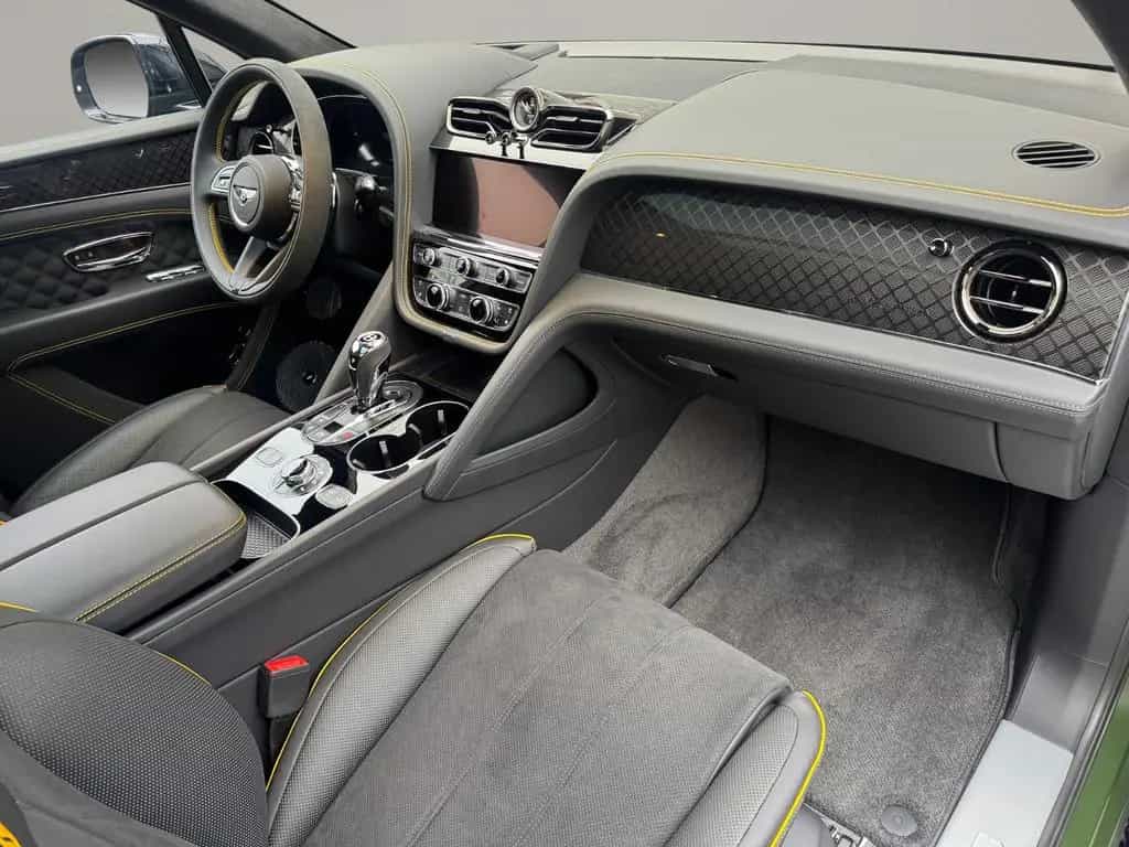 Bentley Bentayga S V8 BLACK EDITION Racing Green SATIN 11/2024-photo-20
