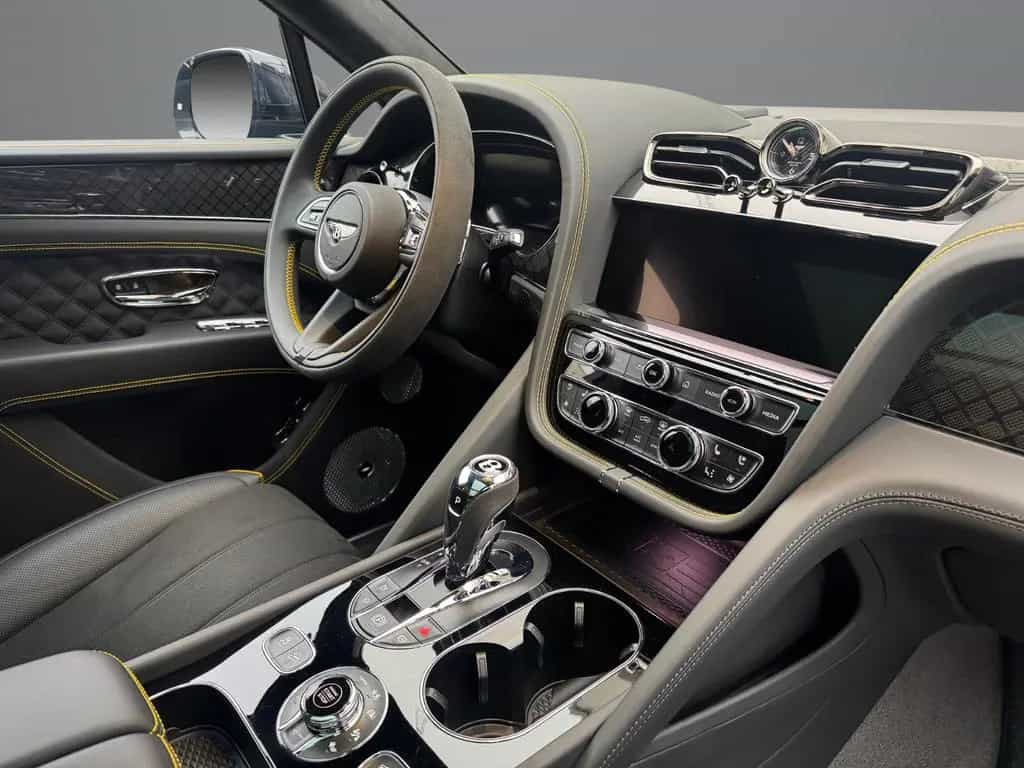 Bentley Bentayga S V8 BLACK EDITION Racing Green SATIN 11/2024-photo-21