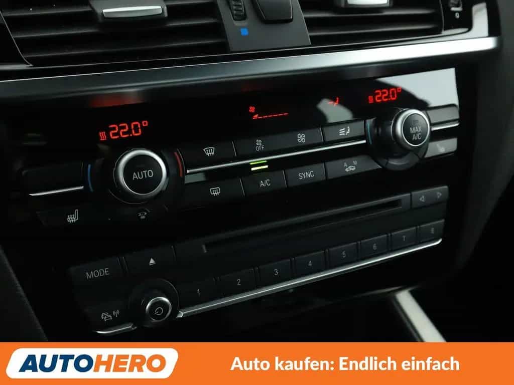 BMW X4 xDrive 20i Sport Aut.*NAVI*TEMPO*PDC*SHZ* 01/2018-photo-21
