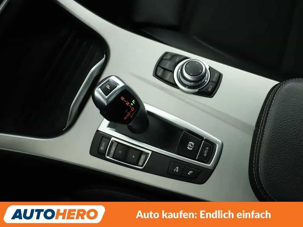 BMW X4 xDrive 20i Sport Aut.*NAVI*TEMPO*PDC*SHZ* 01/2018-photo-22