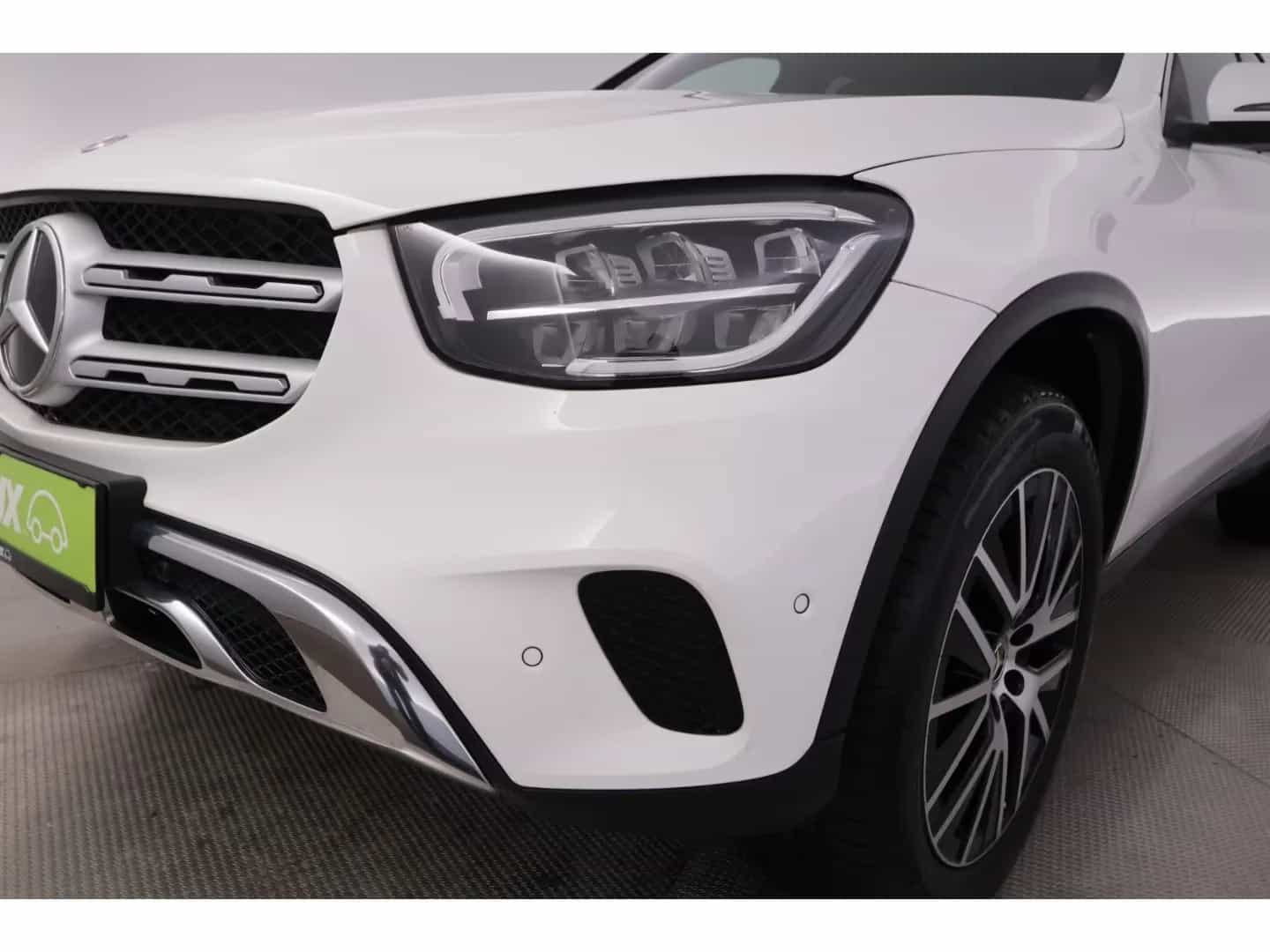 Mercedes-Benz GLC-Class 200 04/2022-photo-12