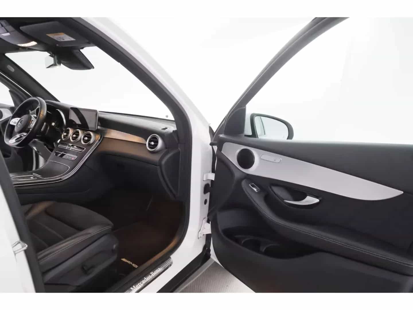 Mercedes-Benz GLC-Class 200 04/2022-photo-20