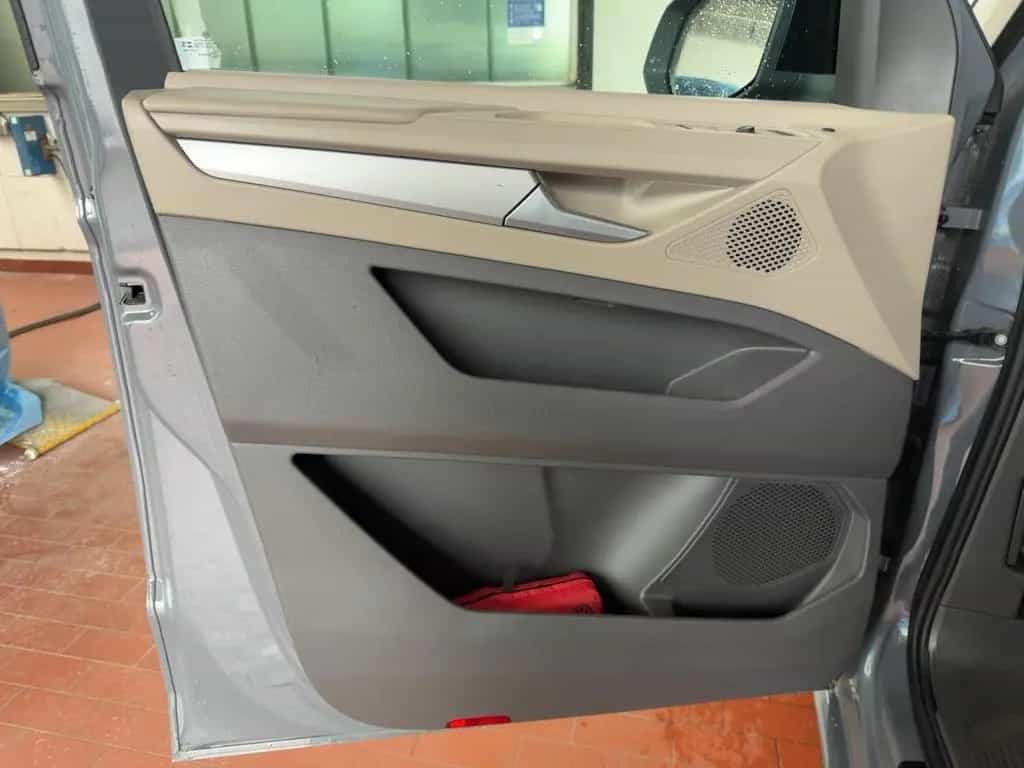 Volkswagen T7 Multivan Multivan 7SITZER+MATRIX+APP+AHK+VIRT+LED+NAVI+PD 10/2022-photo-12