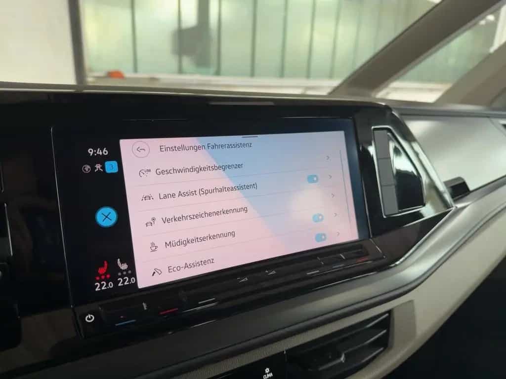 Volkswagen T7 Multivan Multivan 7SITZER+MATRIX+APP+AHK+VIRT+LED+NAVI+PD 10/2022-photo-15