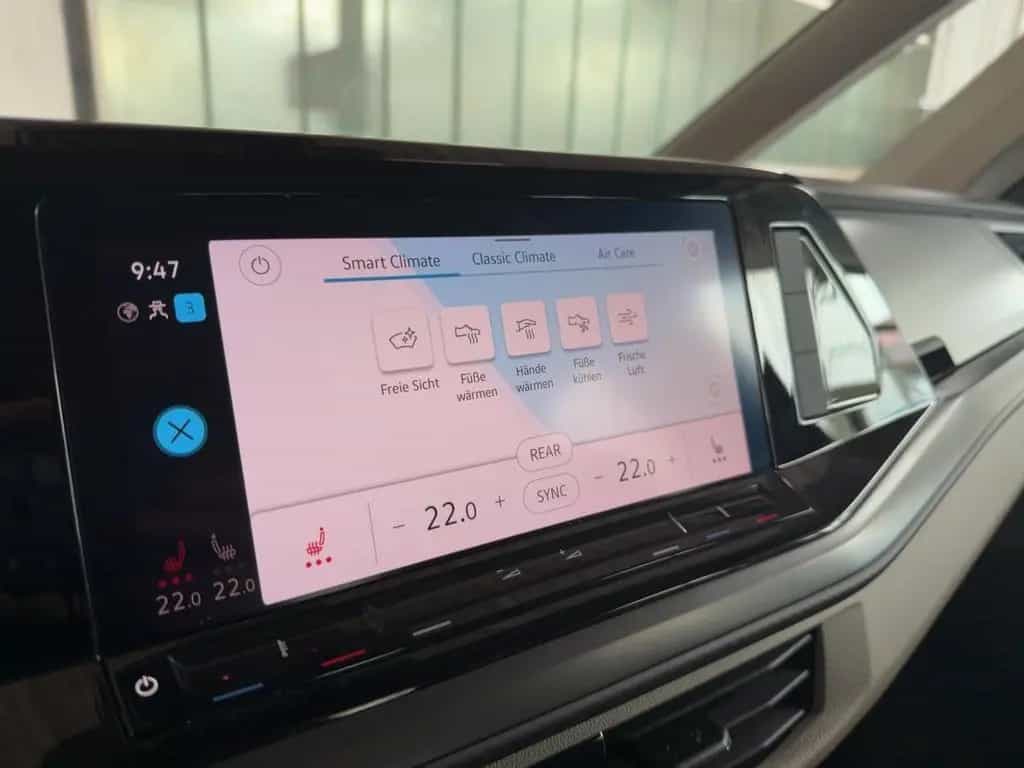 Volkswagen T7 Multivan Multivan 7SITZER+MATRIX+APP+AHK+VIRT+LED+NAVI+PD 10/2022-photo-18