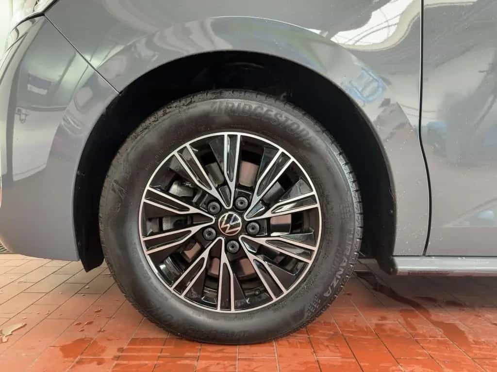 Volkswagen T7 Multivan Multivan 7SITZER+MATRIX+APP+AHK+VIRT+LED+NAVI+PD 10/2022-photo-4