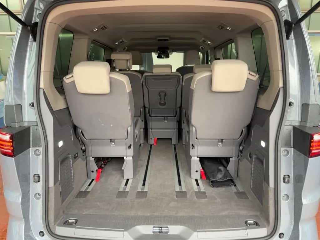 Volkswagen T7 Multivan Multivan 7SITZER+MATRIX+APP+AHK+VIRT+LED+NAVI+PD 10/2022-photo-5