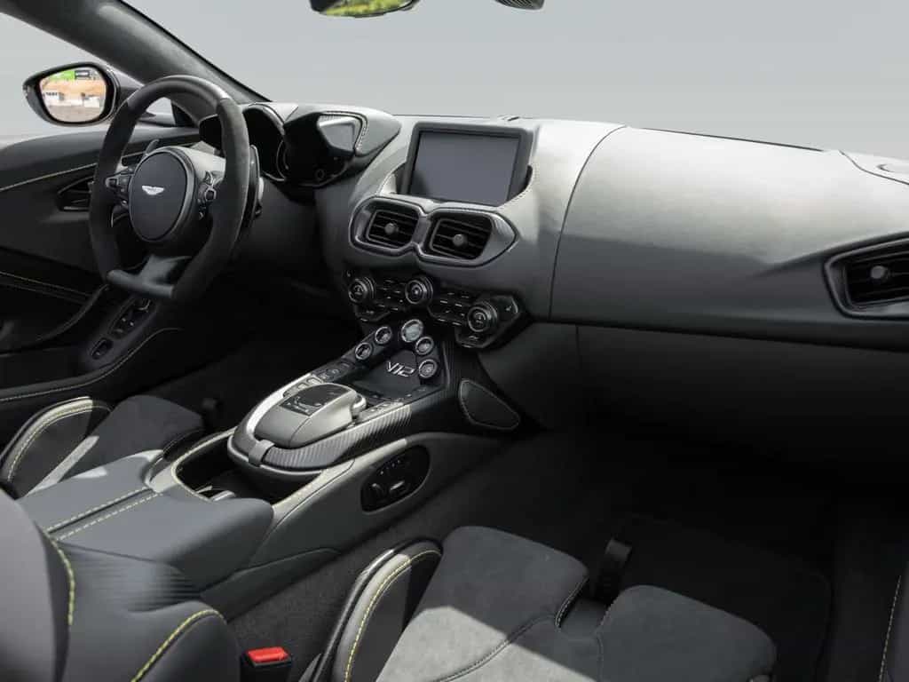 Aston Martin V12 Vantage Roadster | Carbon Seats | Limited 04/2023-photo-16