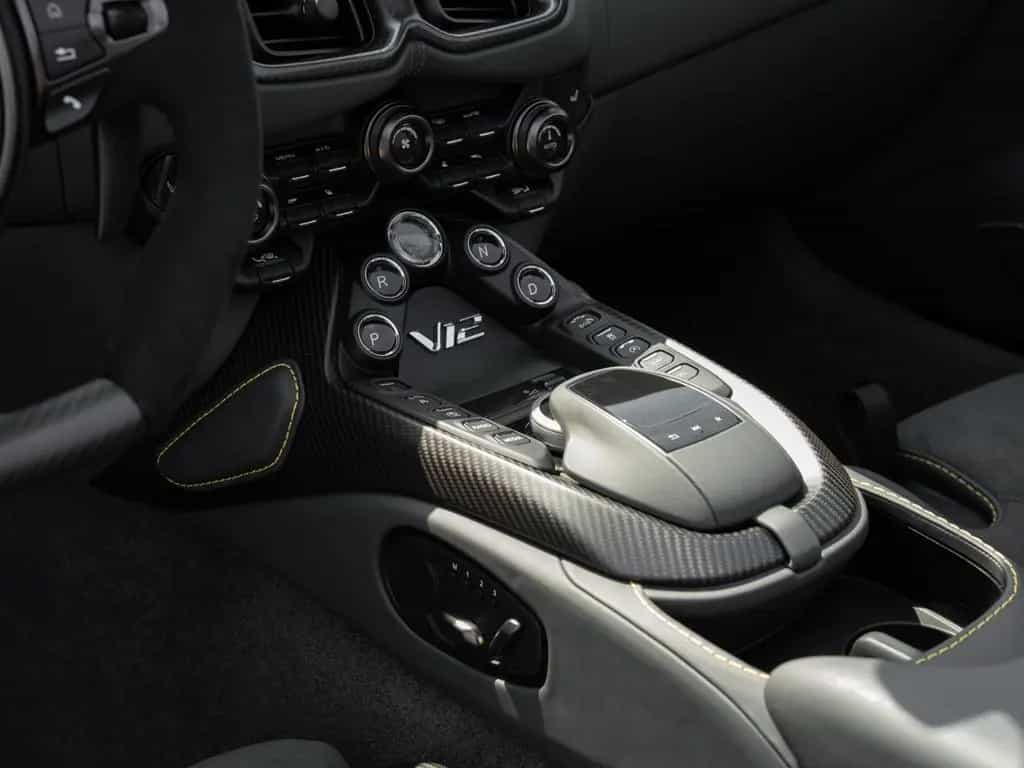 Aston Martin V12 Vantage Roadster | Carbon Seats | Limited 04/2023-photo-23