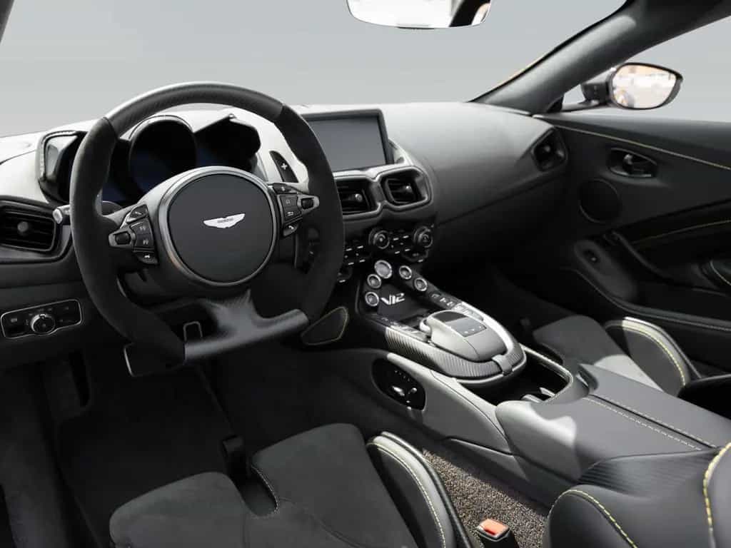 Aston Martin V12 Vantage Roadster | Carbon Seats | Limited 04/2023-photo-5