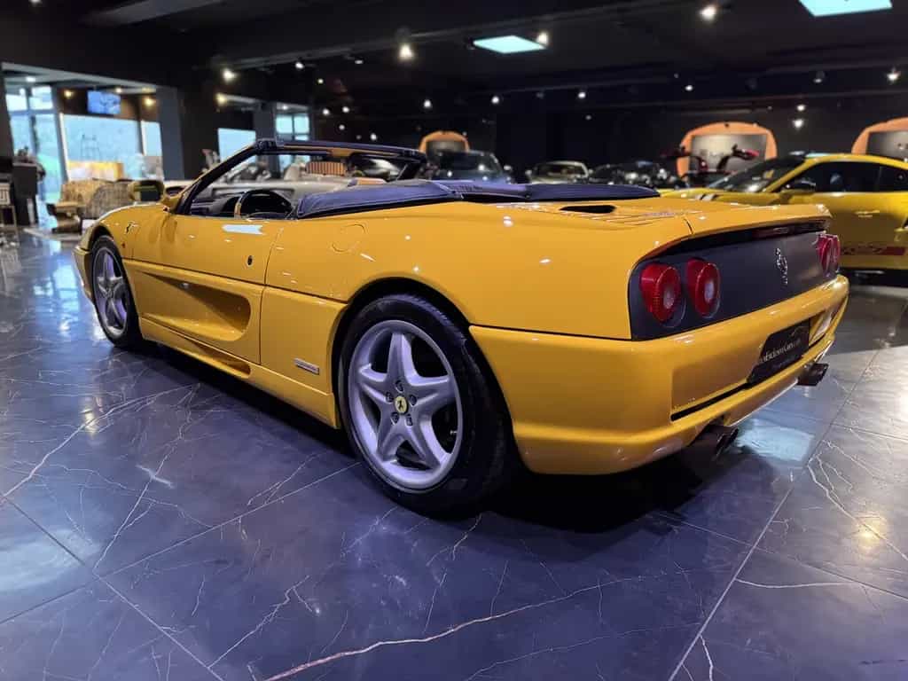 Ferrari F355 Spider u-frei*Dt. Auslieferung*6-Gang*Klima 08/1997-photo-5