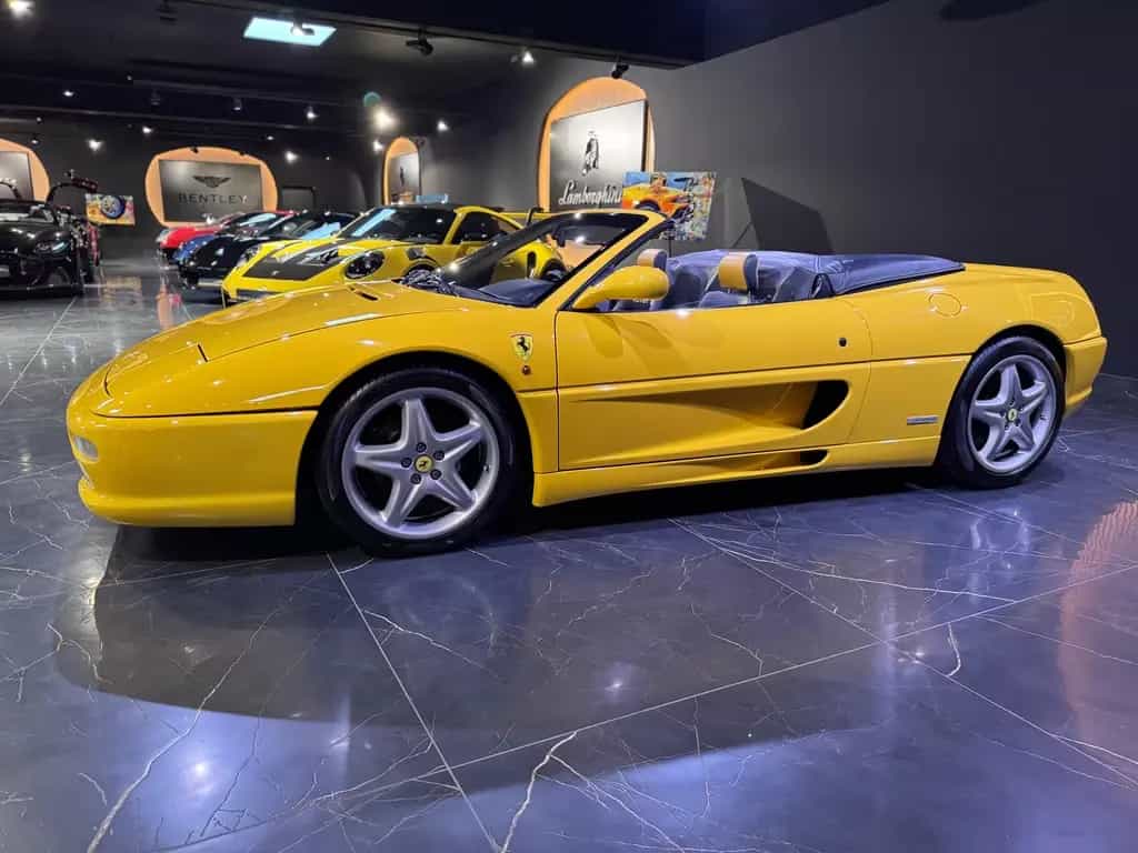 Ferrari F355 Spider u-frei*Dt. Auslieferung*6-Gang*Klima 08/1997-photo-6