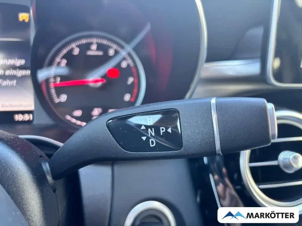 Mercedes-Benz C-Class 300 T AMG Line ACC/AHK/BLIS/NAVI/PANO/SHZ 04/2018-photo-18