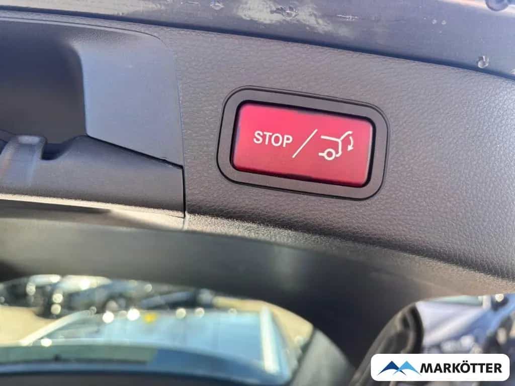 Mercedes-Benz C-Class 300 T AMG Line ACC/AHK/BLIS/NAVI/PANO/SHZ 04/2018-photo-5