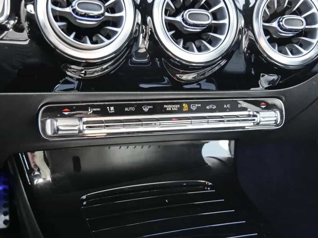 Mercedes-Benz CLA-Class 45 S AMG 4M+ Coupé Night Distronic Panorama 08/2024-photo-19