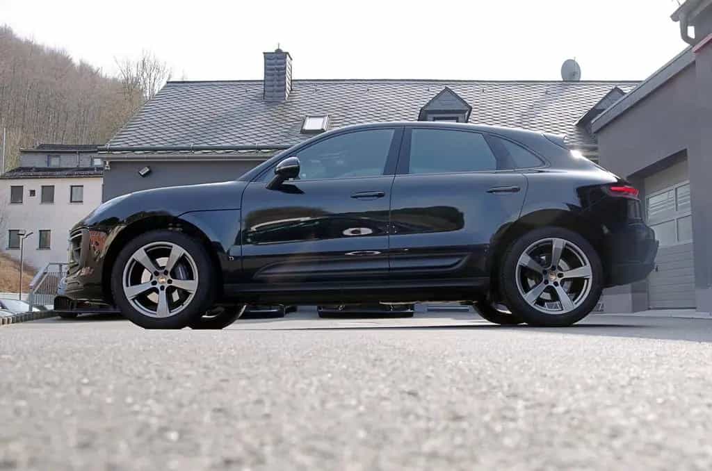 Porsche Macan 06/2022-photo-1