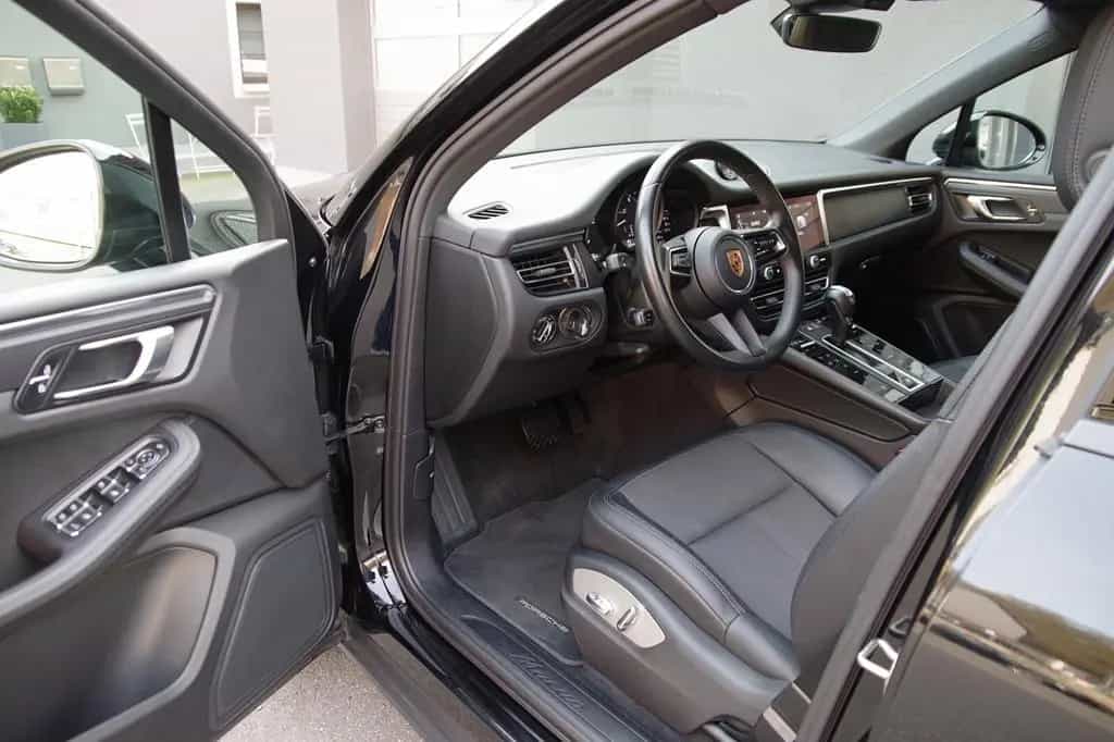 Porsche Macan 06/2022-photo-3