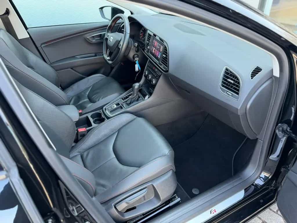 Seat Leon FR 1.8 TSI DSG Leder LED Panor Navi ACC 08/2018-photo-12