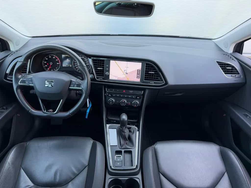 Seat Leon FR 1.8 TSI DSG Leder LED Panor Navi ACC 08/2018-photo-16