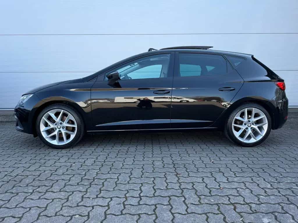 Seat Leon FR 1.8 TSI DSG Leder LED Panor Navi ACC 08/2018-photo-3