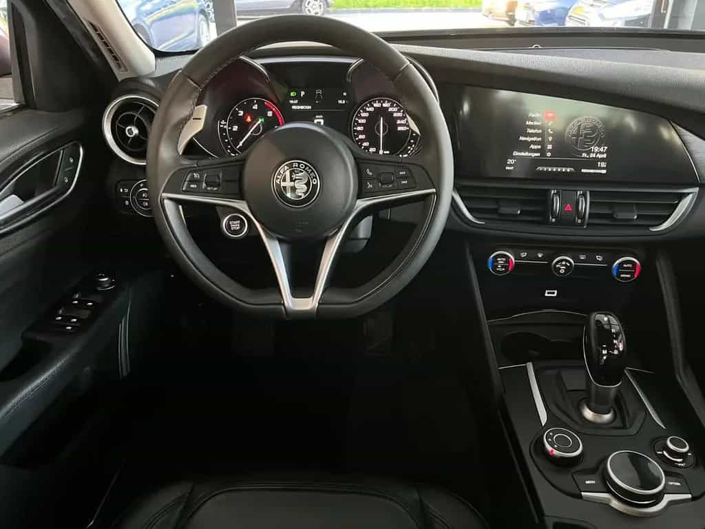 Alfa Romeo Giulia Super 1.HAND 29.000KM! KAMERA NAVI TEMPO. 10/2016-photo-20