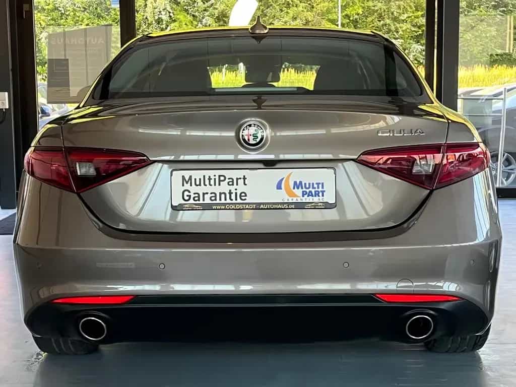 Alfa Romeo Giulia Super 1.HAND 29.000KM! KAMERA NAVI TEMPO. 10/2016-photo-4