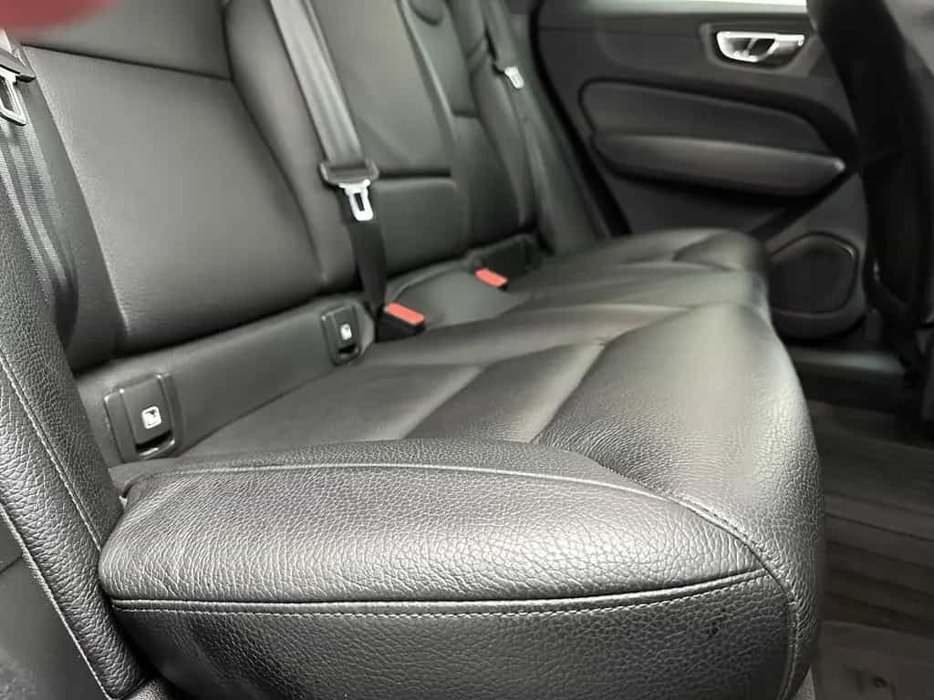 Volvo XC60 Inscription 2WD "1 HAND-NAVI-LEDER-SITZH" 07/2018-photo-21