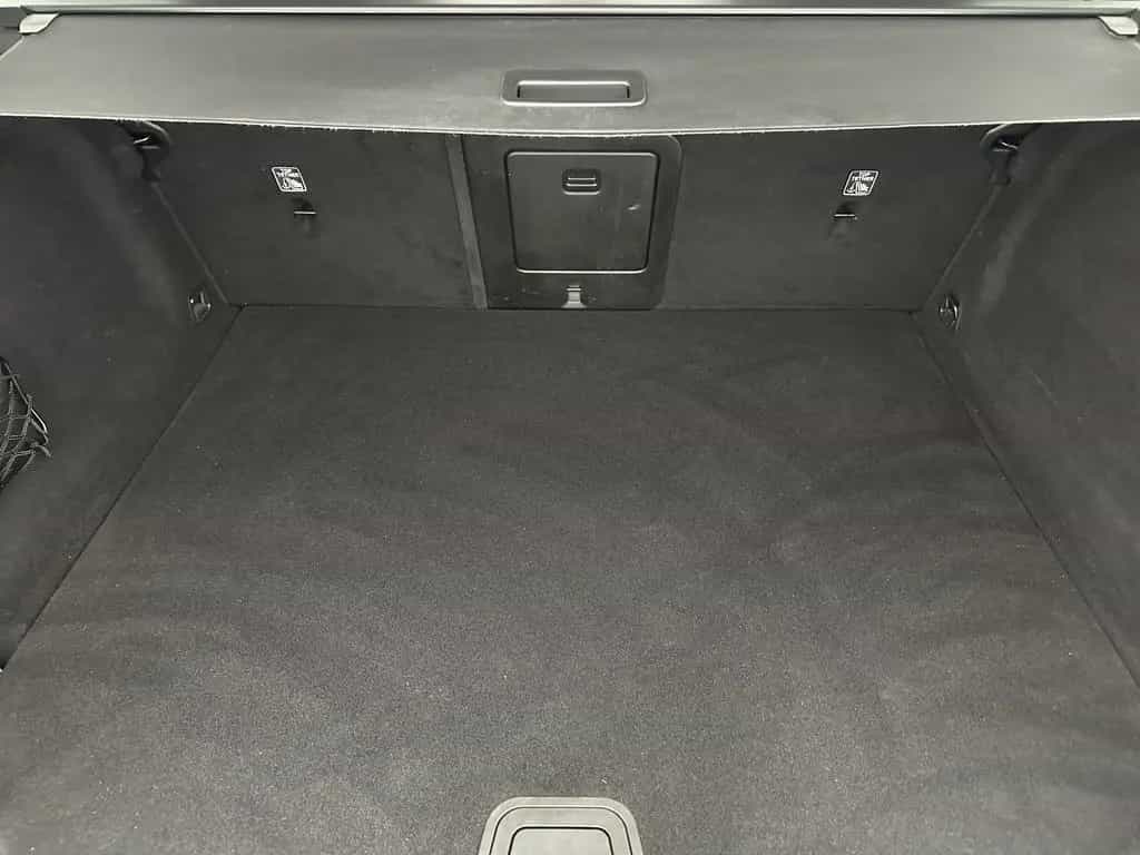 Volvo XC60 Inscription 2WD "1 HAND-NAVI-LEDER-SITZH" 07/2018-photo-24
