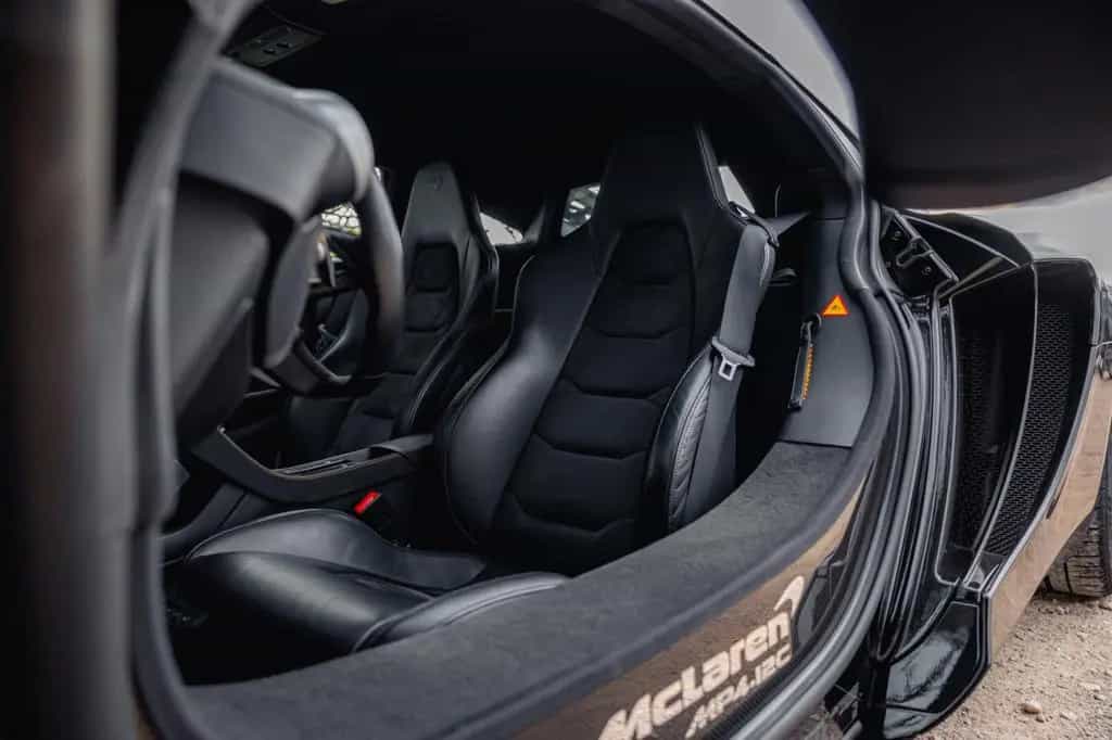 McLaren MP4-12C 3.8 V8 05/2012-photo-15