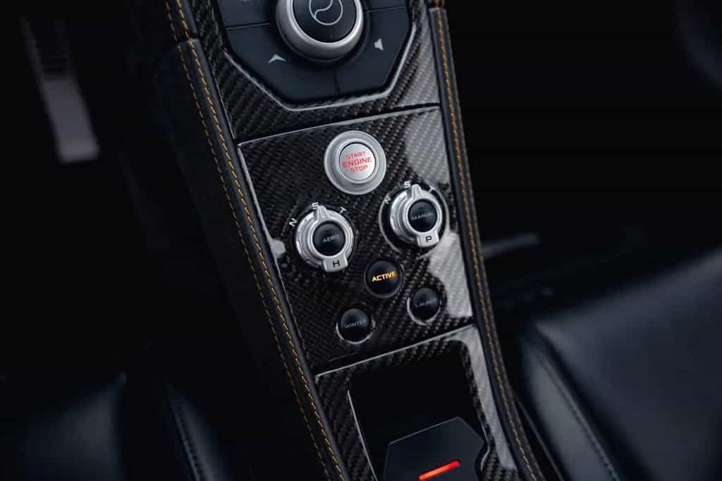McLaren MP4-12C 3.8 V8 05/2012-photo-21