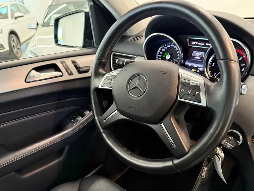 Mercedes-Benz ML 350 CDI BlueTec 1 HAND AHK 3,5t 01/2013-photo-12