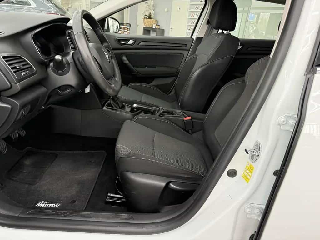 Renault Megane Grandtour 1.3 TCE Life, 1.Hand, Klima 12/2019-photo-7