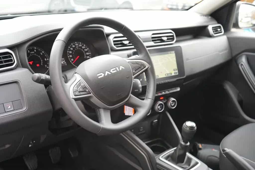 Dacia Duster II TCe 130 Journey 2WD Kamera Sitzh.  Jou 03/2023-photo-12
