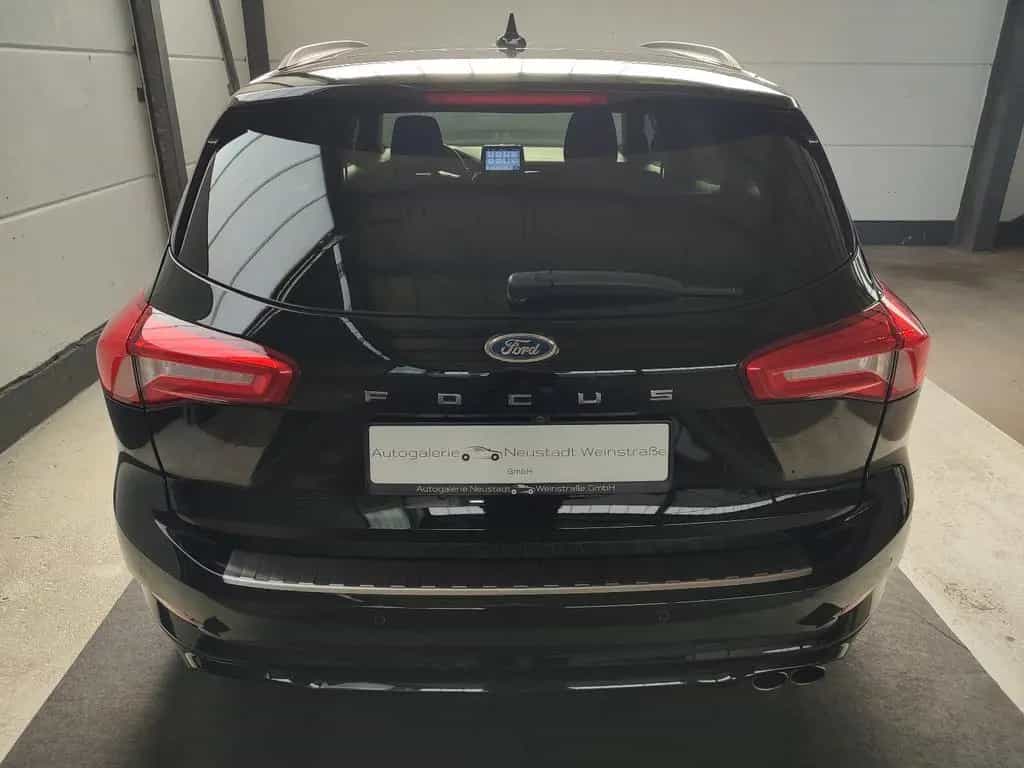 Ford Focus Kombi Turnier ST-Line *Kamera*NAVI*LED*SHZ 03/2019-photo-4