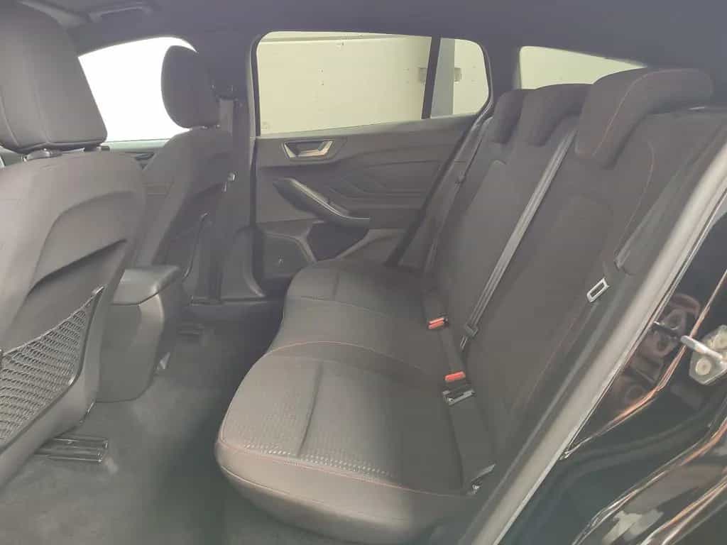 Ford Focus Kombi Turnier ST-Line *Kamera*NAVI*LED*SHZ 03/2019-photo-9
