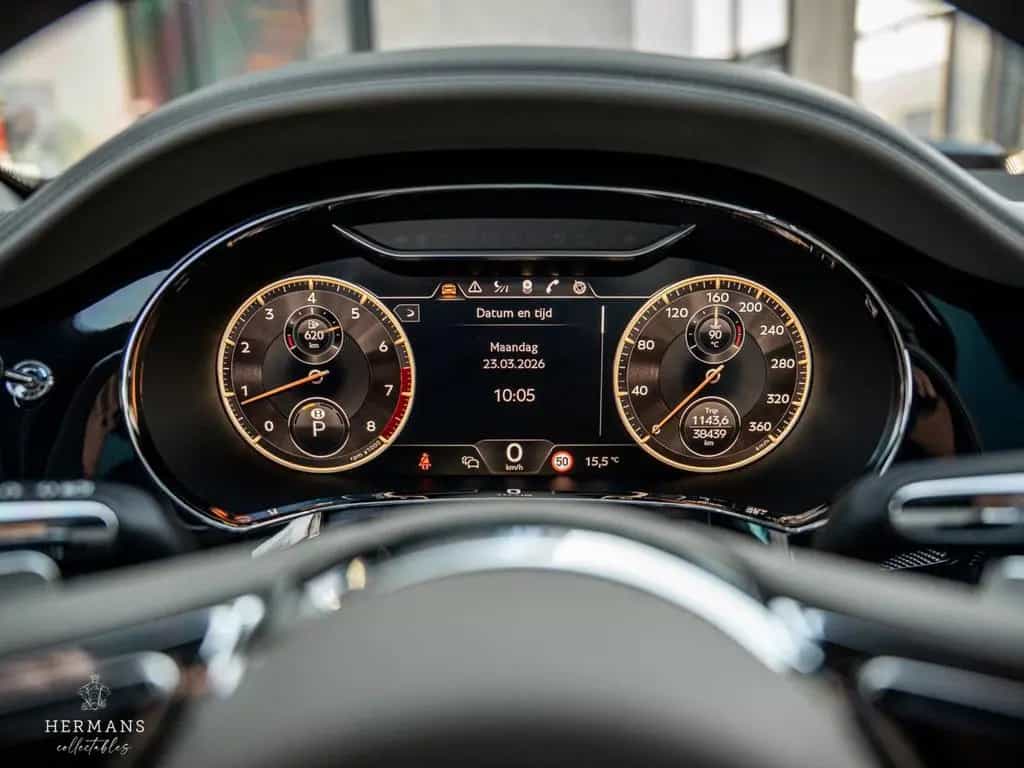 Bentley Flying Spur 4.0 V8 1st Edition / Mulliner / Blac 04/2021-photo-26