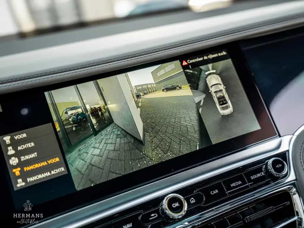 Bentley Flying Spur 4.0 V8 1st Edition / Mulliner / Blac 04/2021-photo-28