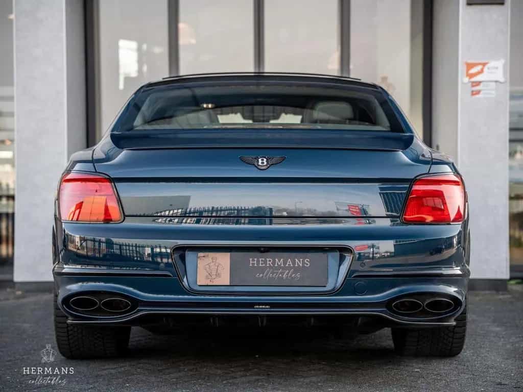 Bentley Flying Spur 4.0 V8 1st Edition / Mulliner / Blac 04/2021-photo-7