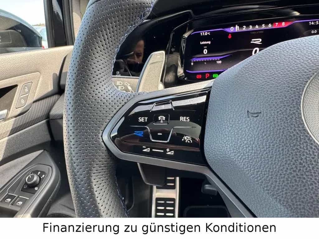 Volkswagen Golf VIII Lim. R 4Motion *GLASDACH*DR.ASS*CARPL* 02/2021-photo-24