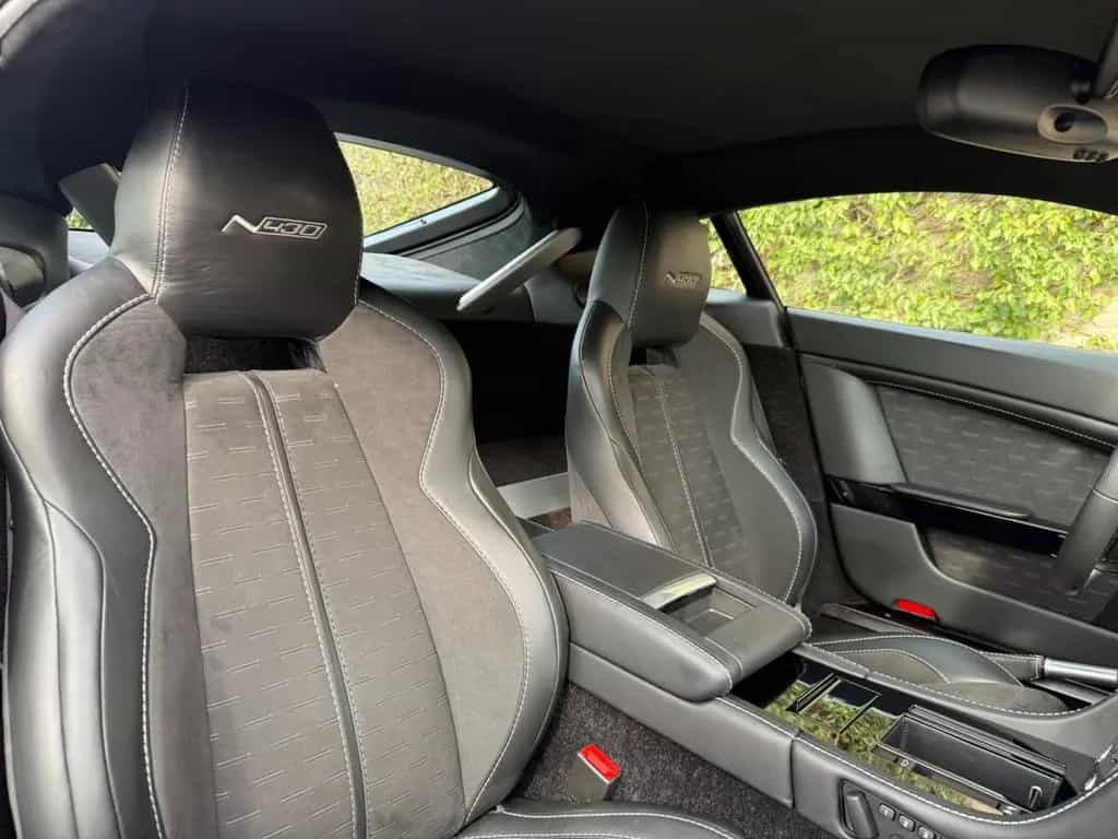 Aston Martin V8 Vantage N430 Coupé Skyfall-Silver 10/2016-photo-12