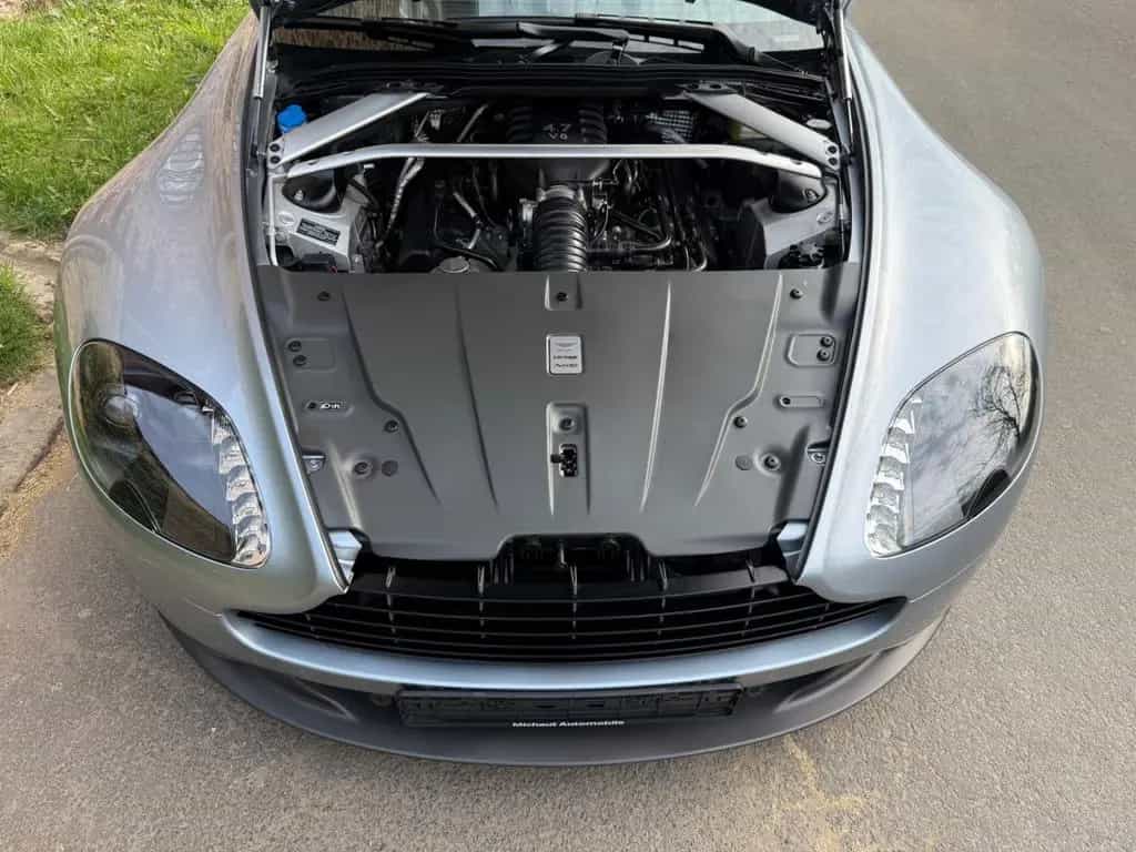 Aston Martin V8 Vantage N430 Coupé Skyfall-Silver 10/2016-photo-22