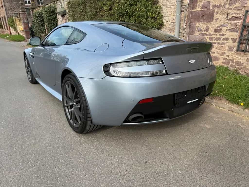 Aston Martin V8 Vantage N430 Coupé Skyfall-Silver 10/2016-photo-5