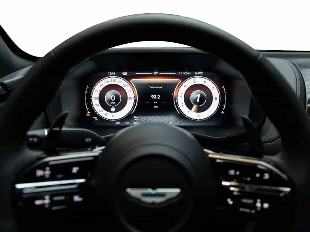 Aston Martin DBX S | Tow Park | Remote Park Heat 03/2026-photo-10