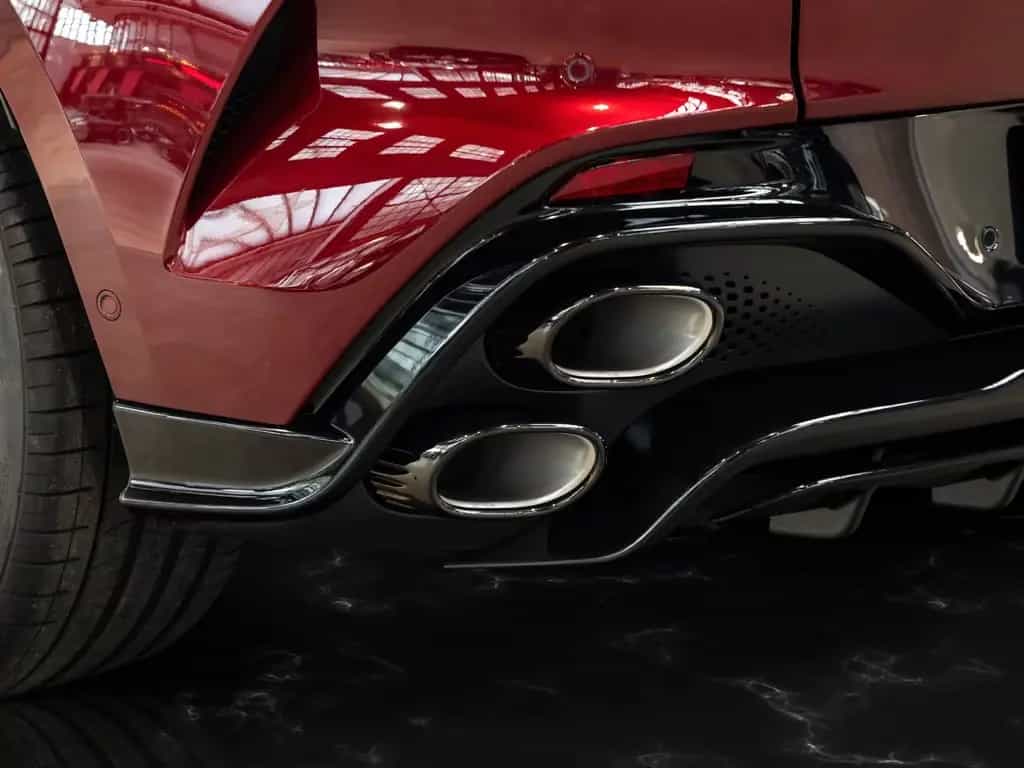 Aston Martin DBX S | Tow Park | Remote Park Heat 03/2026-photo-13