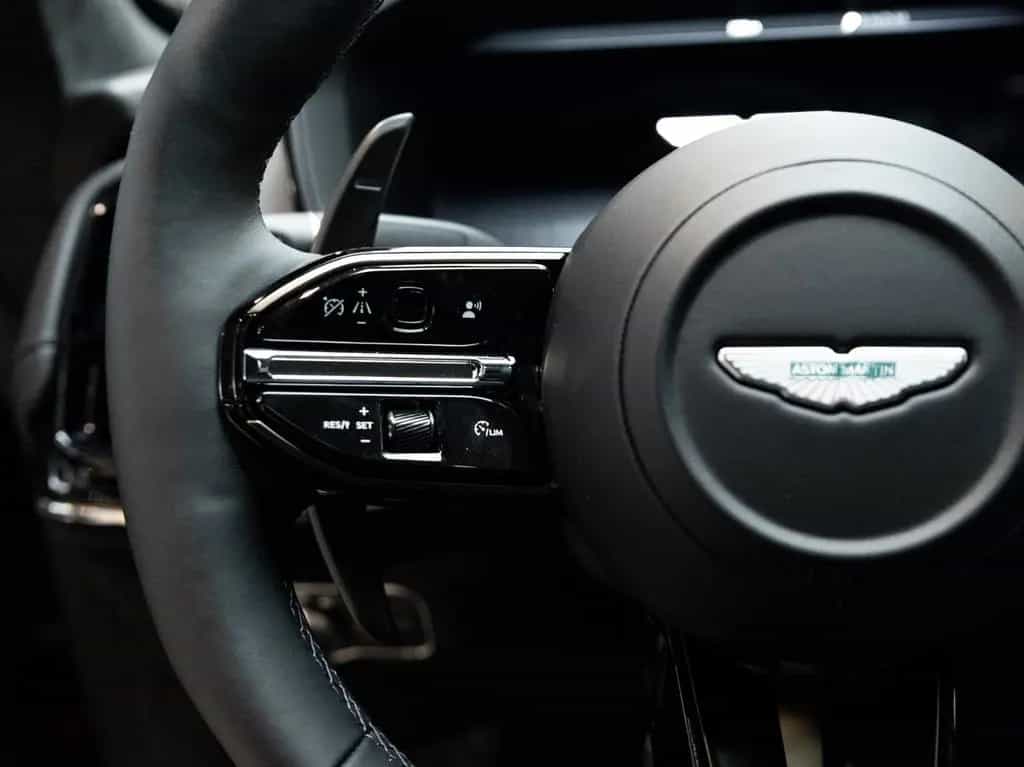 Aston Martin DBX S | Tow Park | Remote Park Heat 03/2026-photo-20