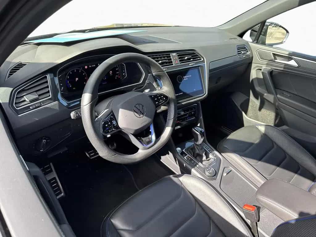 Volkswagen Tiguan R 2.0 TSI 4M AKRA AHK LEDER PANO 03/2023-photo-3