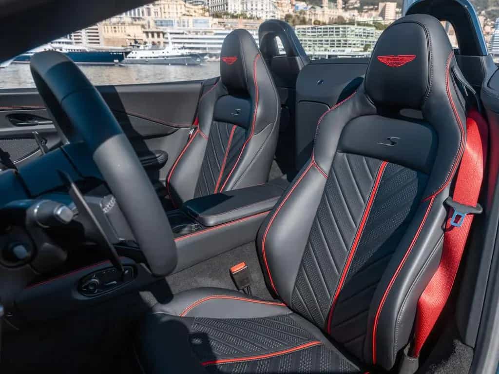 Aston Martin V8 Vantage 4.0 V8 Roadster null-photo-11