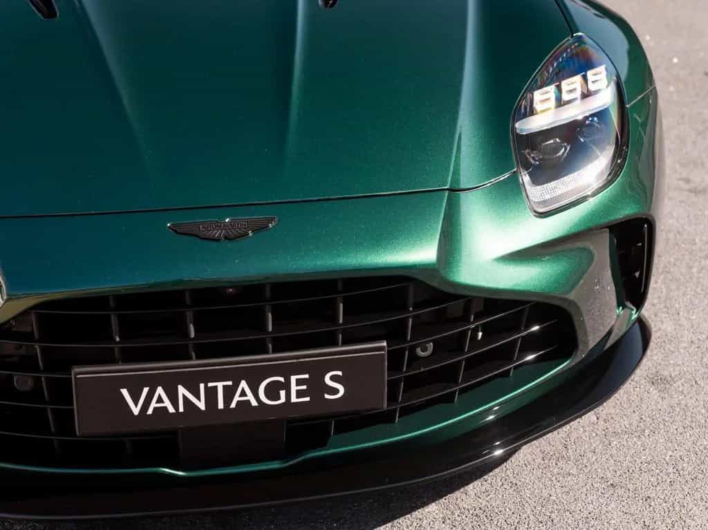 Aston Martin V8 Vantage 4.0 V8 Roadster null-photo-8