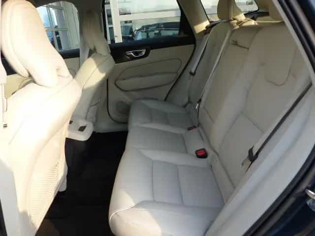 Volvo XC60 Plus Dark B4 Aut.*LEDER hell* 06/2023-photo-13
